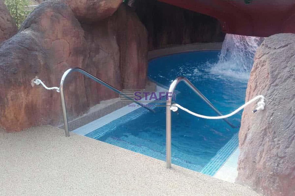 Construcción de una piscina receptora en Camping Àmfora