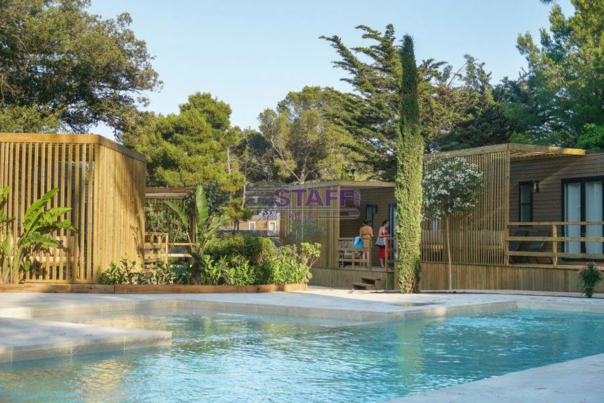 Construcción de una piscina reservada en el Camping Cala GOGO Construcción de una piscina reservada en el Camping Cala GOGO