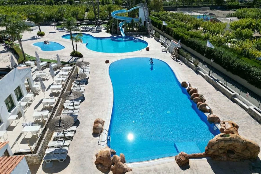  Piscinas sostenibles: Un enfoque responsable hacia el disfrute acuático