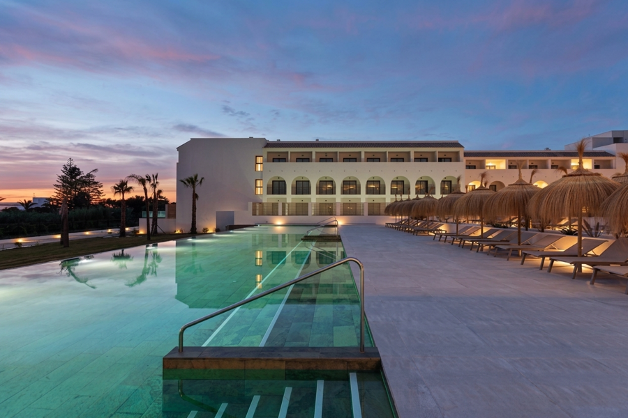 Piscinas Complejo Hotelero Best Village - Cádiz