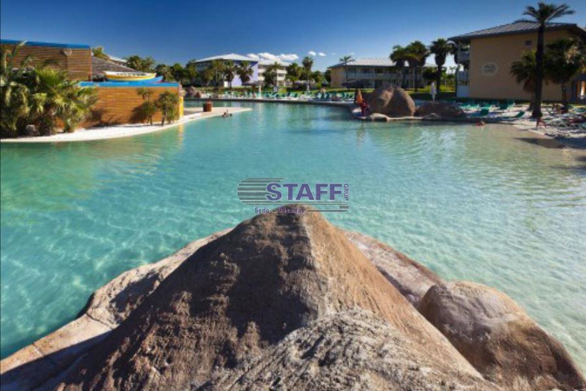 Piscinas, lagos y SPA en Port Aventura