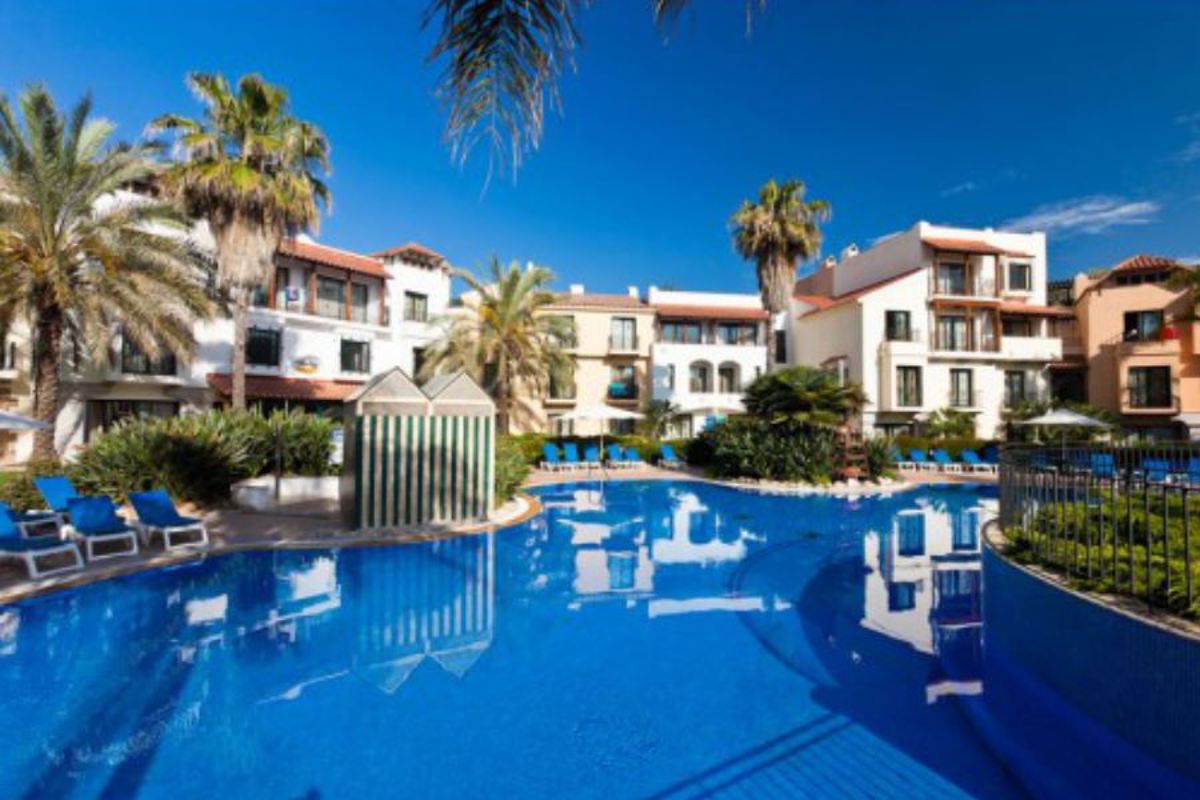 Piscinas, lagos y SPA en Port Aventura