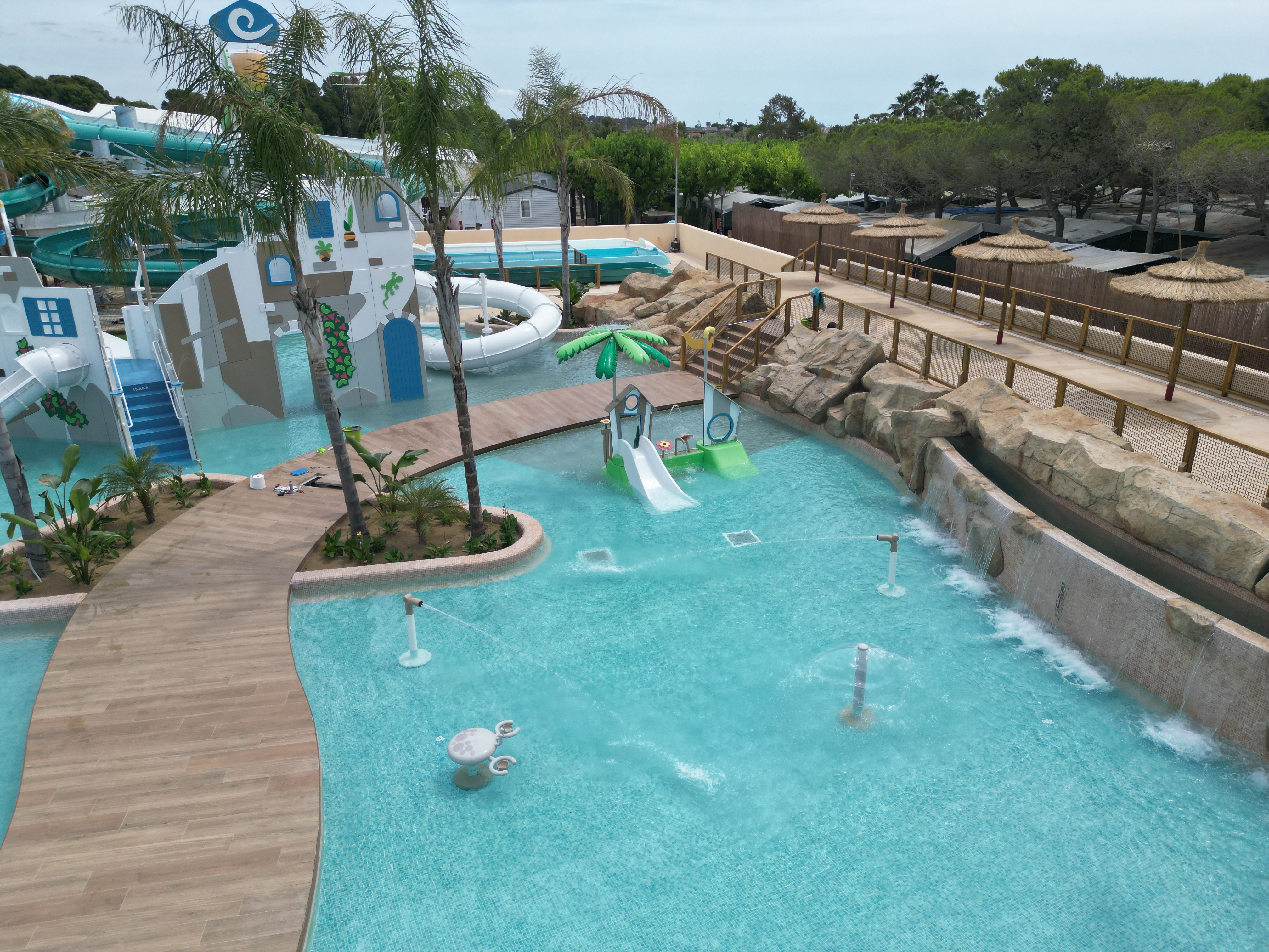 Complejo acuático Camping Creixell