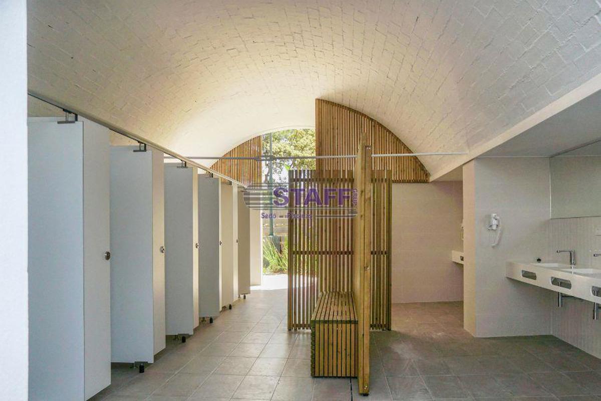 Renovación sanitarios camping Cala GoGo Calonge